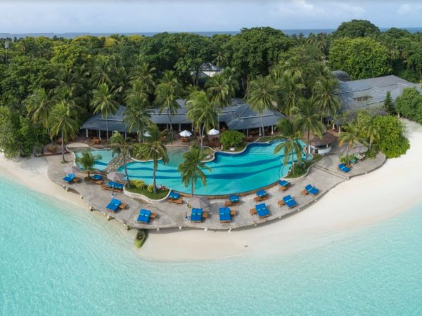 Royal Island Resort & Spa