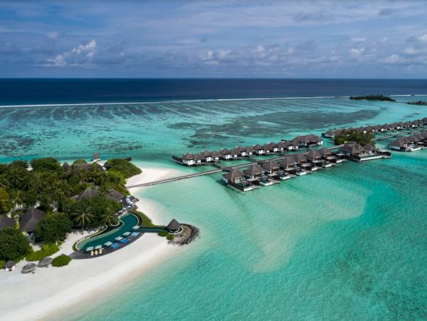 Four Seasons Resort Maldives at Kuda Huraa