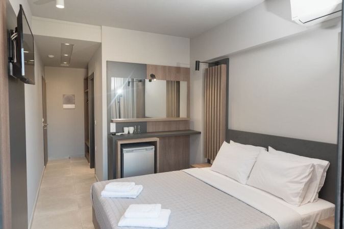 Elizabeth Queen Luxuxy Rooms