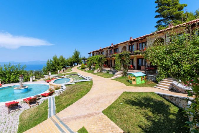 Akritas Ef Zin Villas & Suites