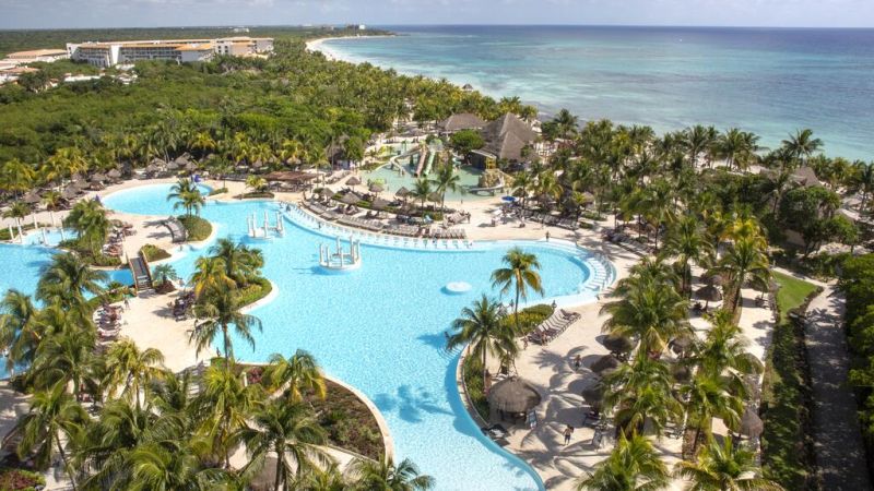 Grand Palladium Colonial Resort & Spa
