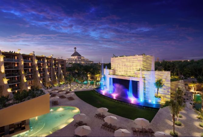 Hotel Xcaret Arte