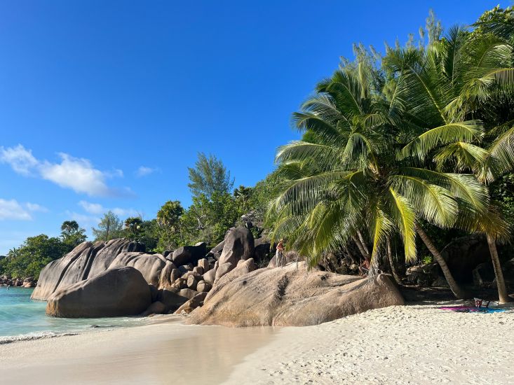 ПОЧИВКА НА СЕЙШЕЛИТЕ - ТРОПИЧЕСКИ ОАЗИС И НЕЗАБРАВИМИ ЗАЛЕЗИ - Гарантирано заминаване всяка седмица - ИНДИВИДУАЛНА ПРОГРАМА