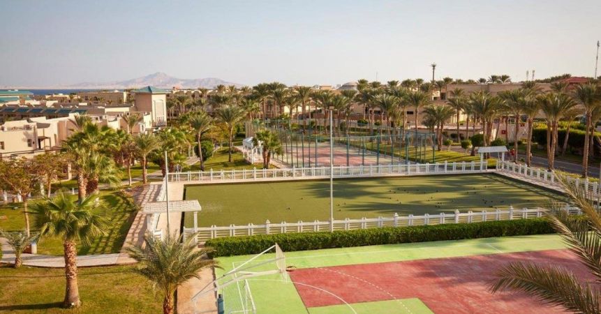 Coral Sea Holiday Resort & Aqua Park