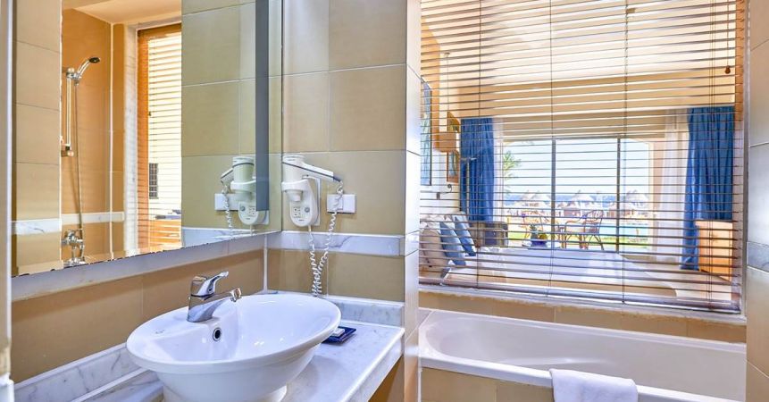 Parrotel Beach Resort