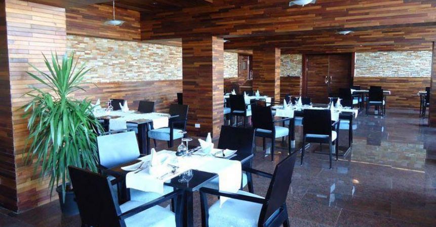 Xperience Sea Breeze Resort