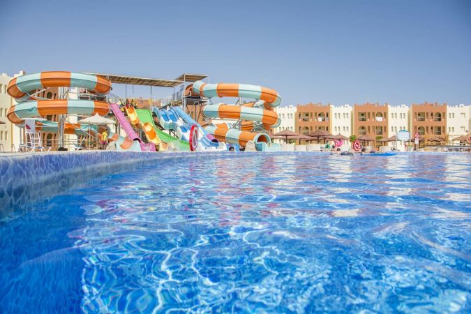SUNRISE SELECT ROYAL MAKADI AQUA RESORT