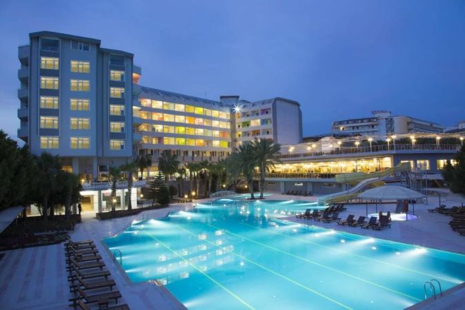 MERIDIA BEACH HOTEL